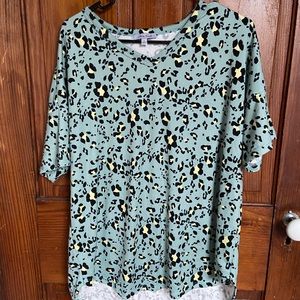 White birch top size large new without tags